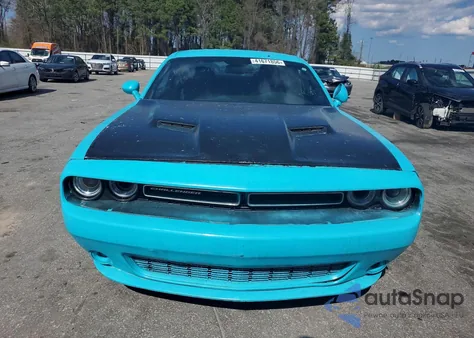 2018 Dodge Challenger Sxt z USA, uszkodzony, nr VIN 2C3CDZAG7JH172237